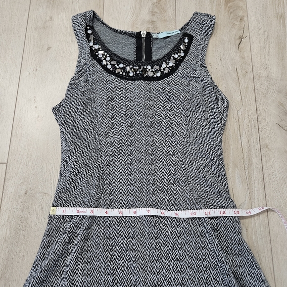 Maurices Dress, Size Small, Black/White Chevron - Picture 6 of 7
